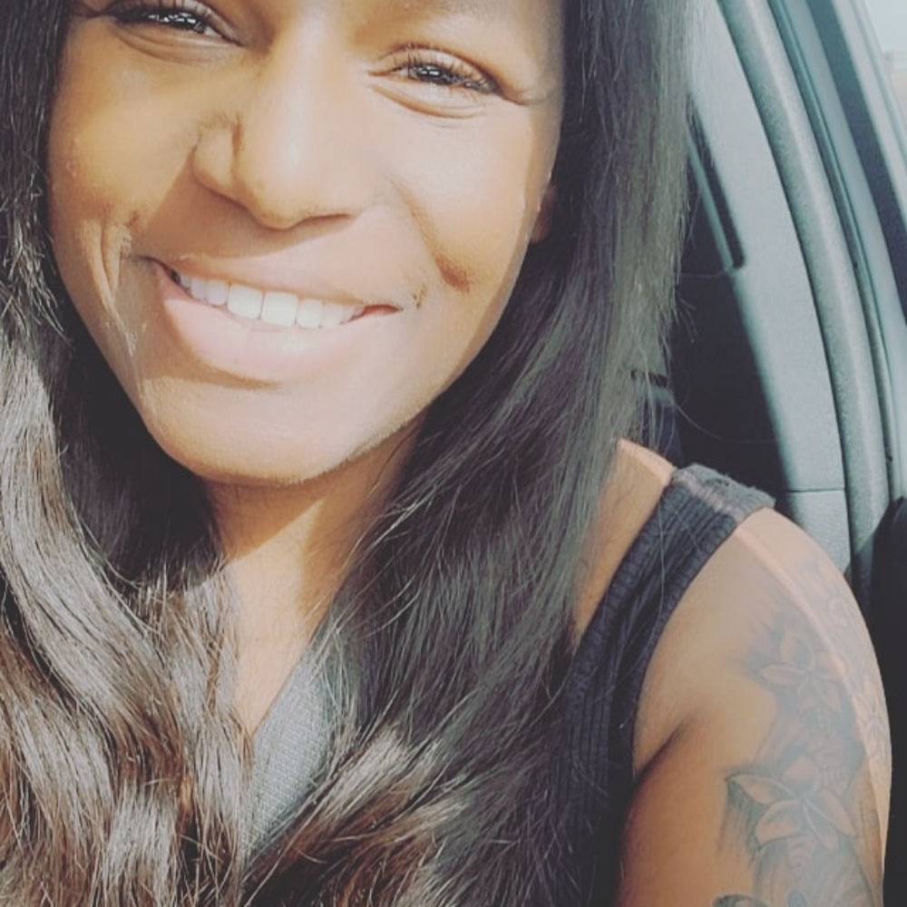 Meet your Posher, Sharie